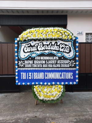 Papan Bunga Duka di Kronjo